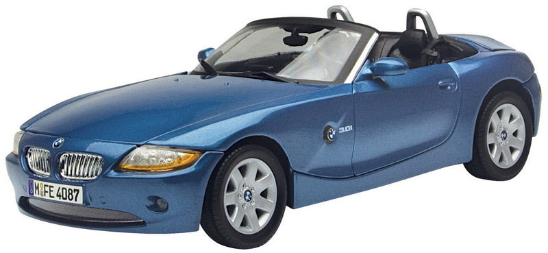 BMW Z4 Roadster in Metallic Blue