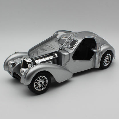 Bugatti 57SC Atlantic (1938) in Silver
