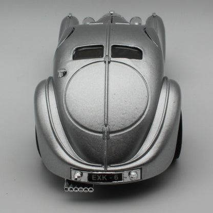 Bugatti 57SC Atlantic (1938) in Silver
