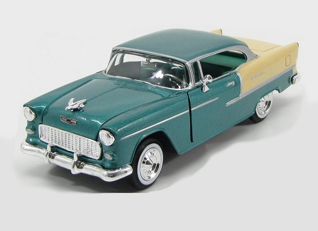 Chevrolet Bel Air (1955) in Green and Cream