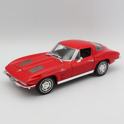 Chevrolet Corvette (1963) in red