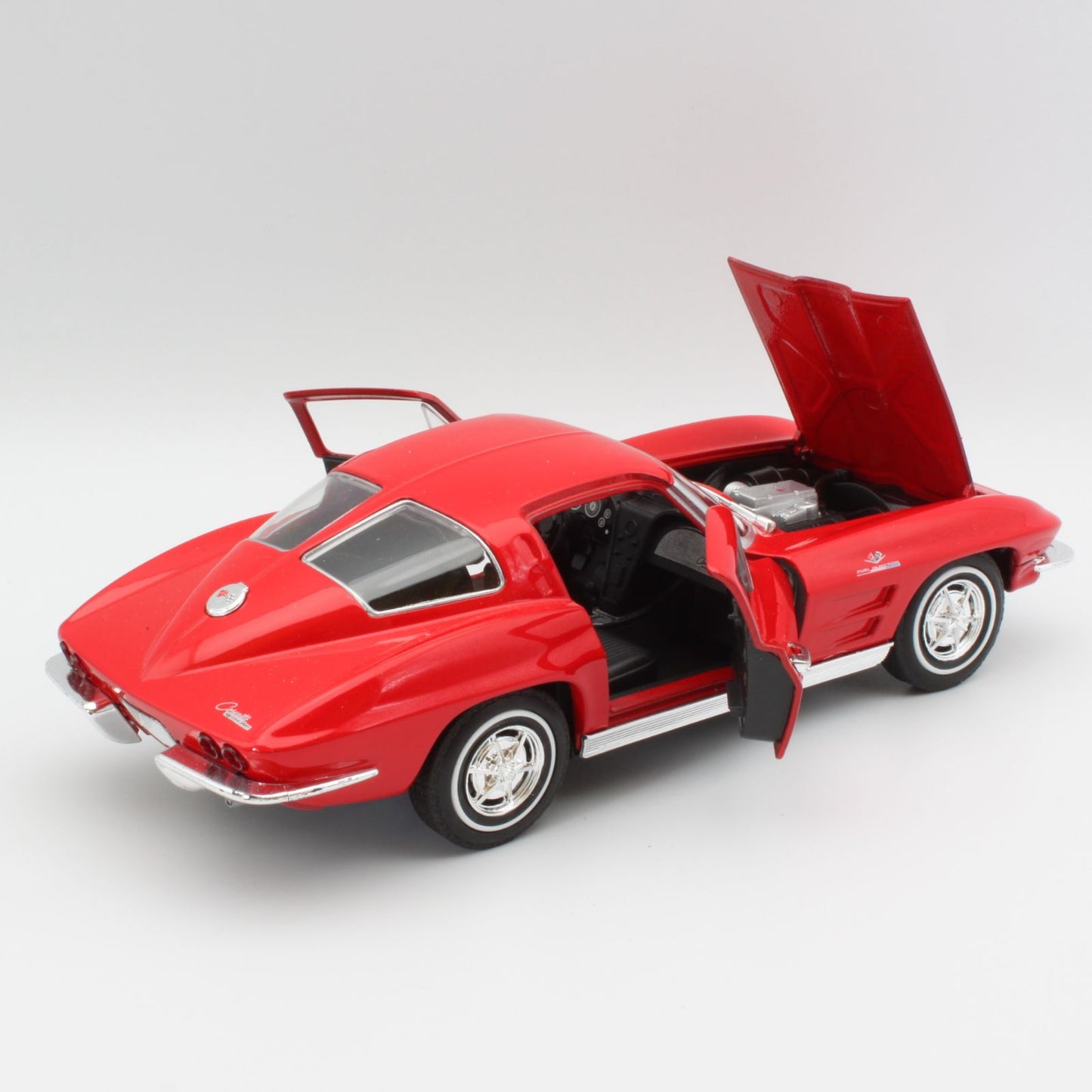 Chevrolet Corvette (1963) in red