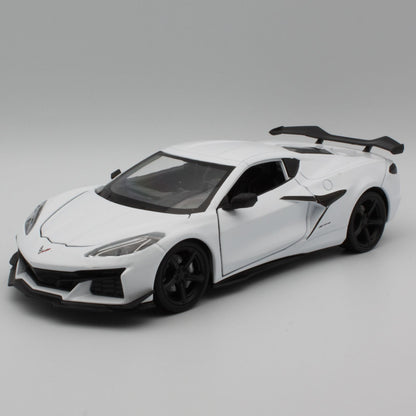Chevrolet Corvette Z06 (2023) in white