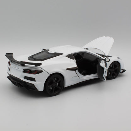 Chevrolet Corvette Z06 (2023) in white