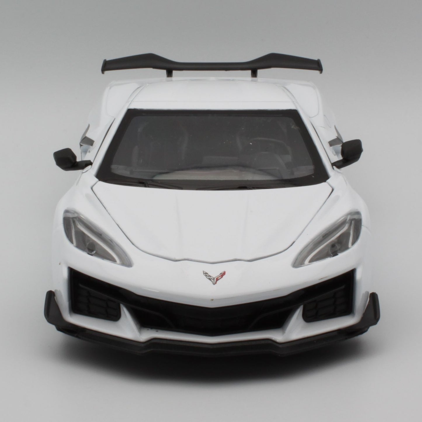 Chevrolet Corvette Z06 (2023) in white