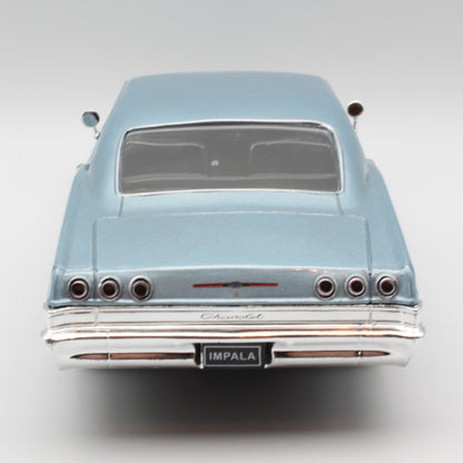 Chevrolet Impala SS 396 (1965) in Metallic Light Blue
