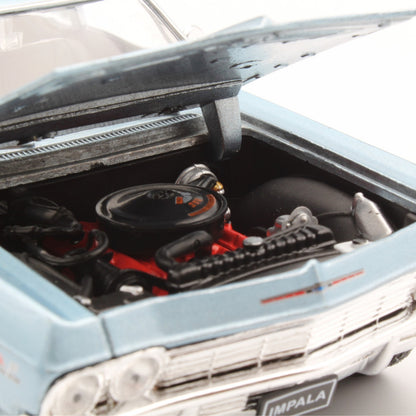 Chevrolet Impala SS 396 (1965) in Metallic Light Blue