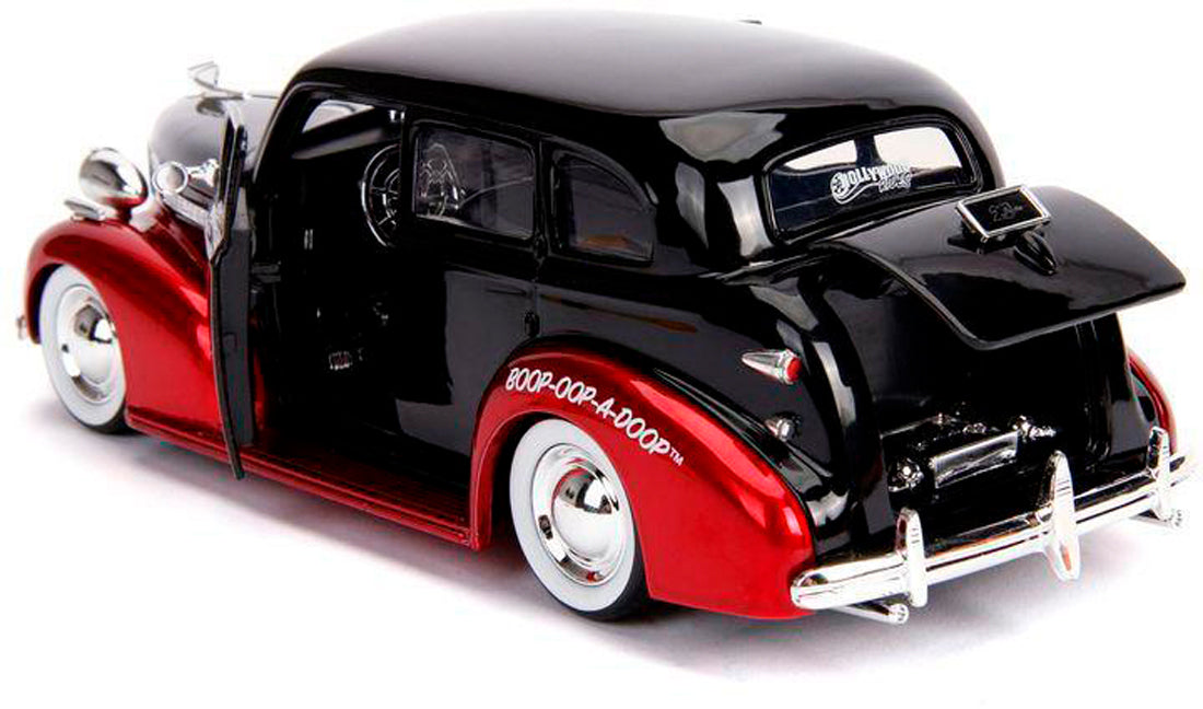 Chevrolet Master Deluxe (Betty Boop Edition with Figure 1939
