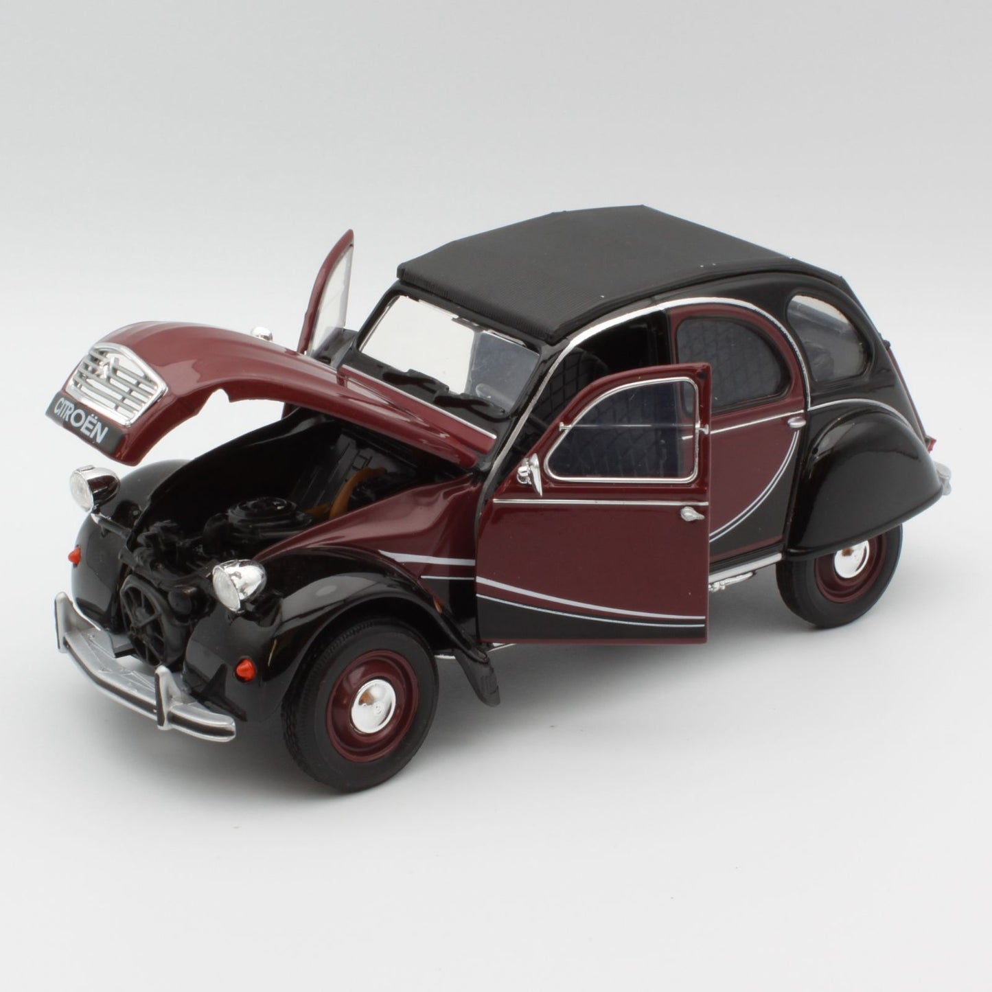 Citroen 2CV (Charleston 1982) in red and black