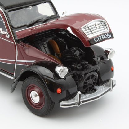 Citroen 2CV (Charleston 1982) in red and black