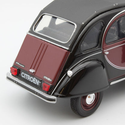 Citroen 2CV (Charleston 1982) in red and black