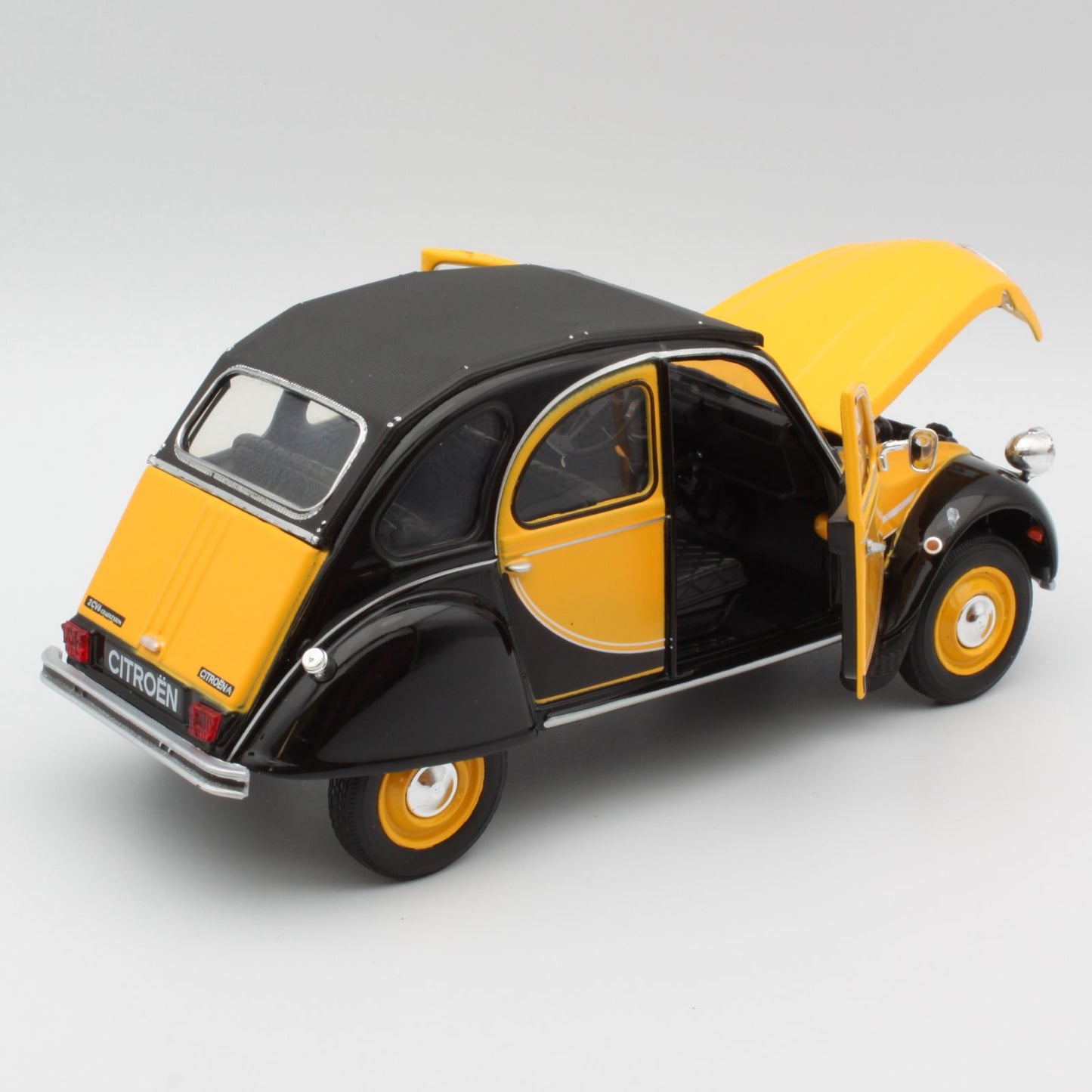 Citroen 2CV (Charleston 1982) in yellow and black