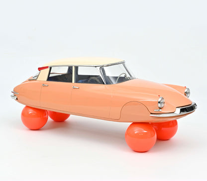 Citroen DS 19 (Sur Ballons 1959) in Blonde Ecaille