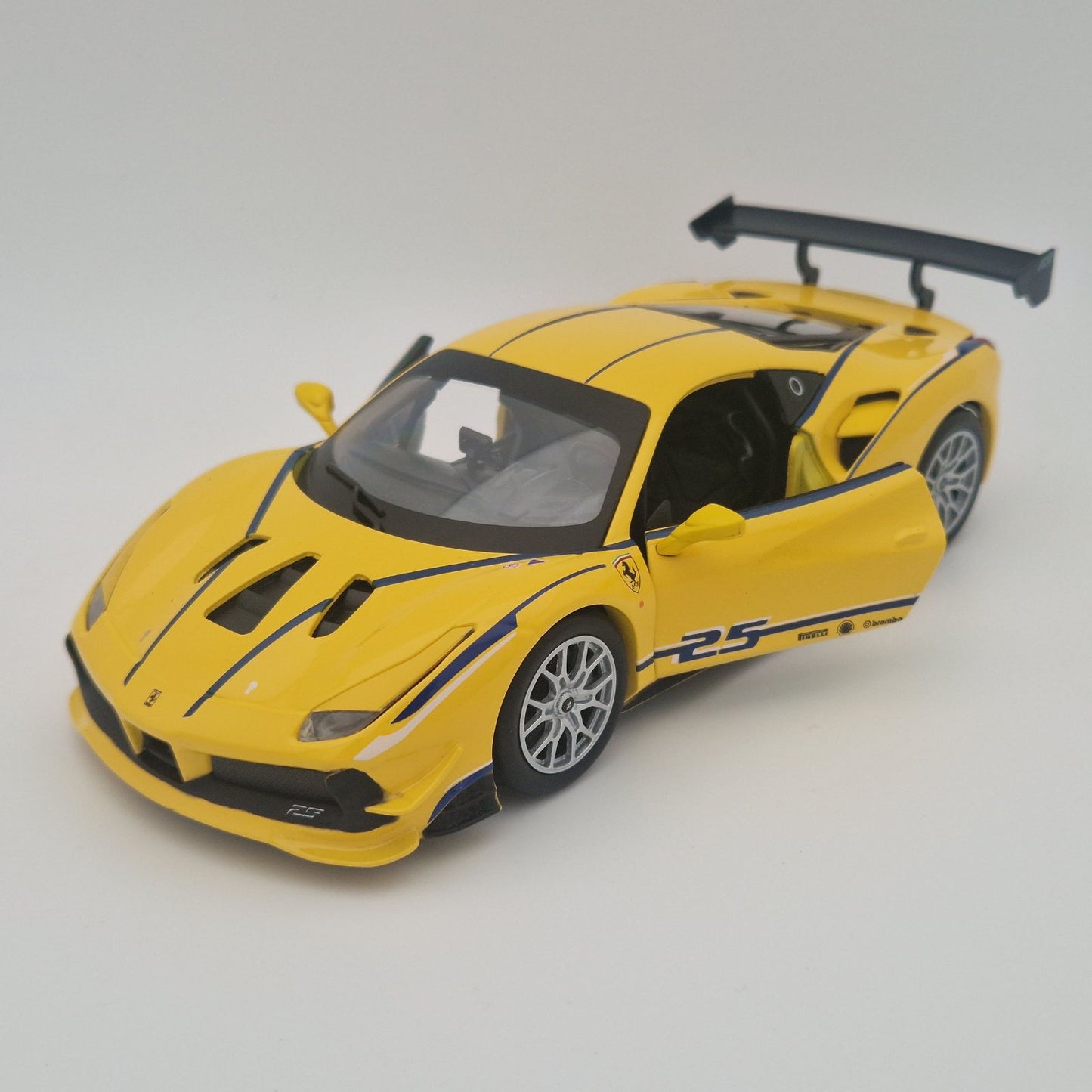 Ferrari 488 Challenge in Yellow