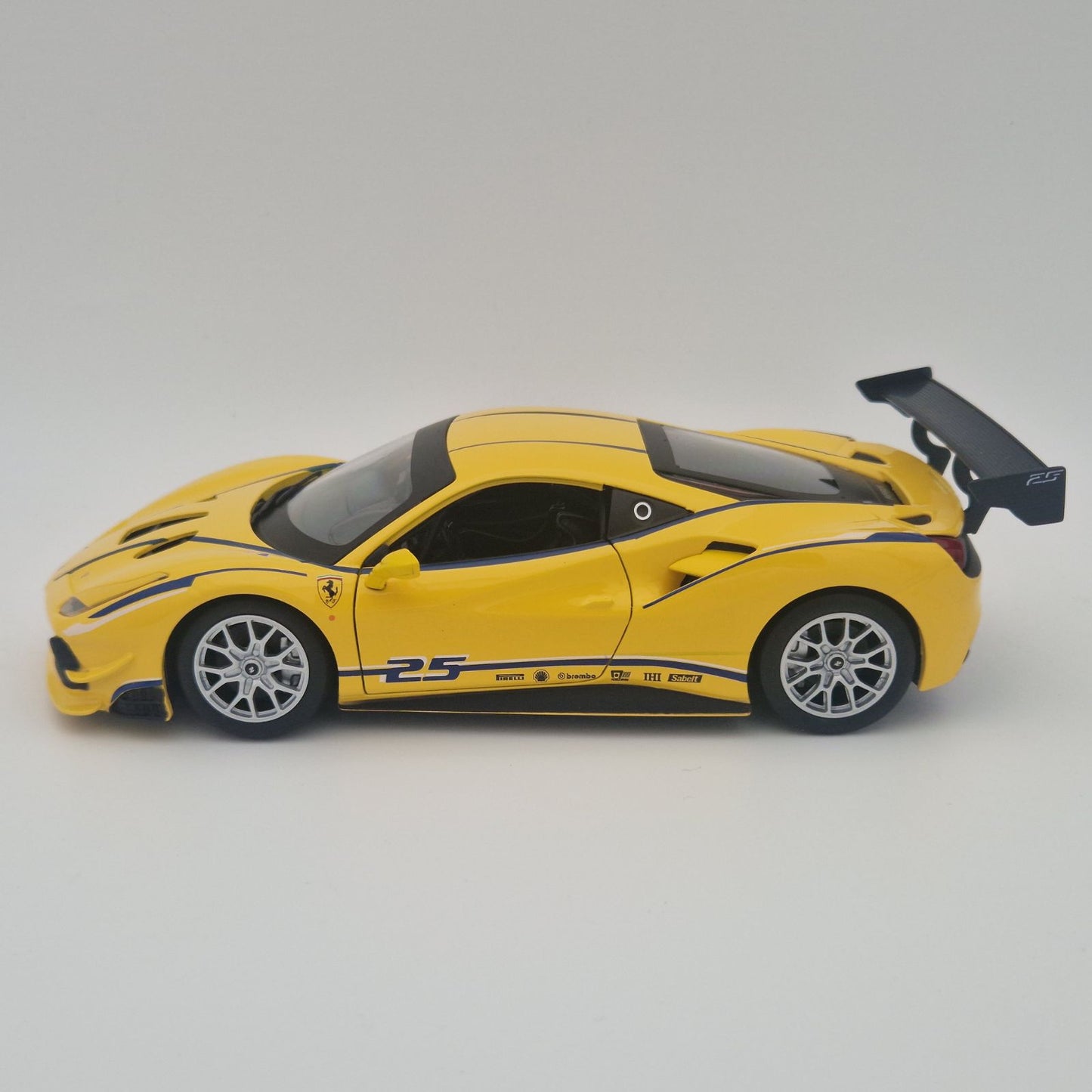 Ferrari 488 Challenge in Yellow