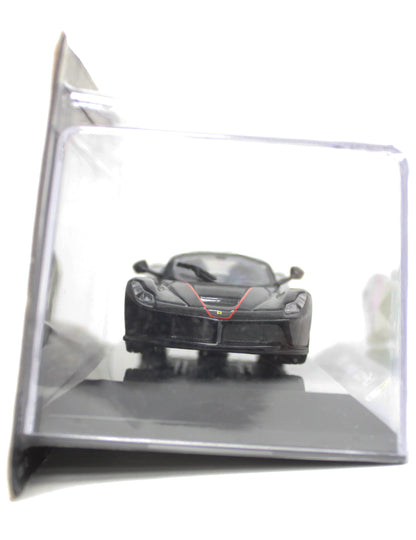 Ferrari La Ferrari Aperta (2016) in Black and Red