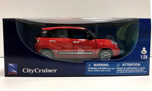 Fiat 500 L (2012) in Red