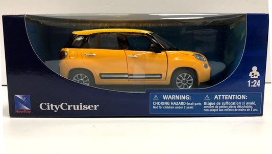 Fiat 500 L (2012) in Yellow