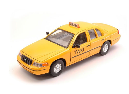 Ford Crown Victoria Yellow Cab in Yellow