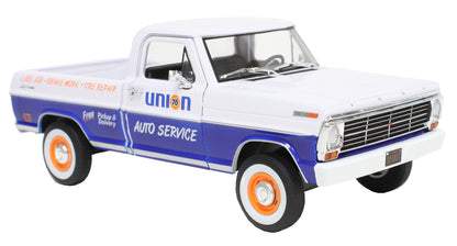 Ford F-100 (Running on Empty 1968) in White/Blue