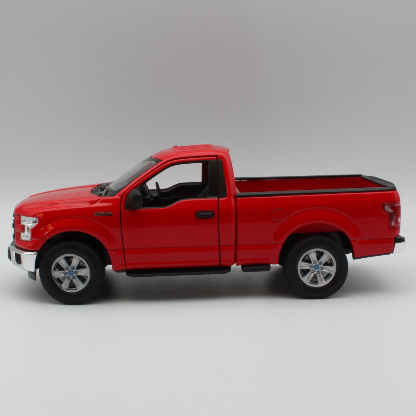 Ford F 150 (2015) in Red