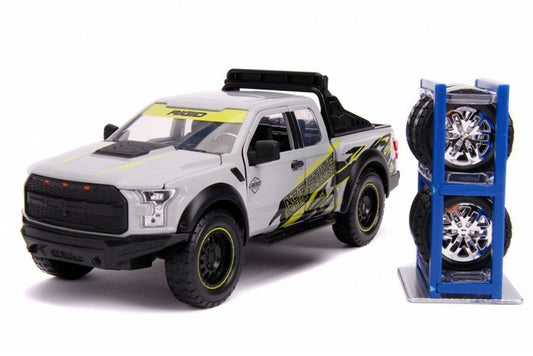 Ford F-150 Raptor (Just Trucks) in White