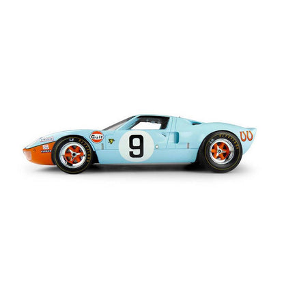 Ford GT 40 P.Rodriguez/L.Bianchi (Winner 24H Le Mans 1968) in Blue/Orange