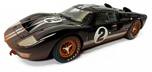 Ford GT40 Mk II Bruce Mclaren - Chris Amon (Le Mans 24Hrs 1st Place Post-Race Dirty Version) in Black