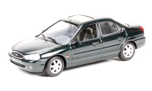 Ford Mondeo Mk II 4-Door (1996) in Green
