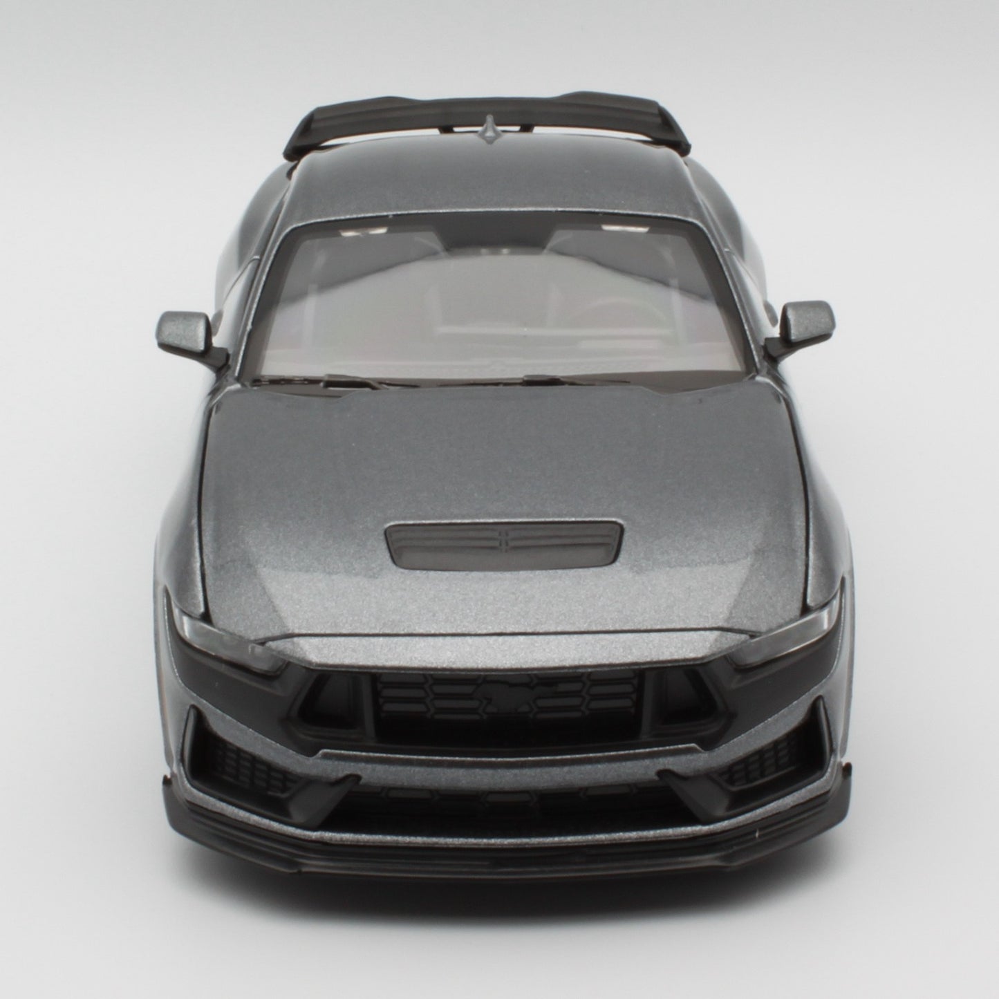 Ford Mustang (Darkhorse 2024) in Grey