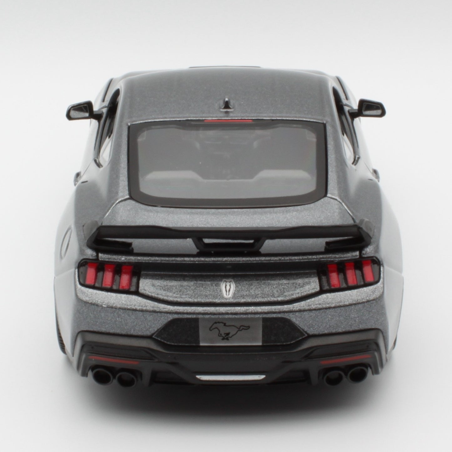 Ford Mustang (Darkhorse 2024) in Grey