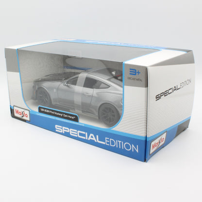 Ford Mustang (Darkhorse 2024) in Grey