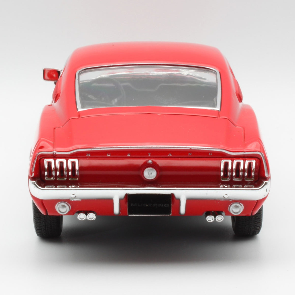 Ford Mustang GT (1967) in red
