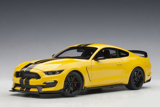 Ford Mustang Shelby GT350R in Triple Yellow