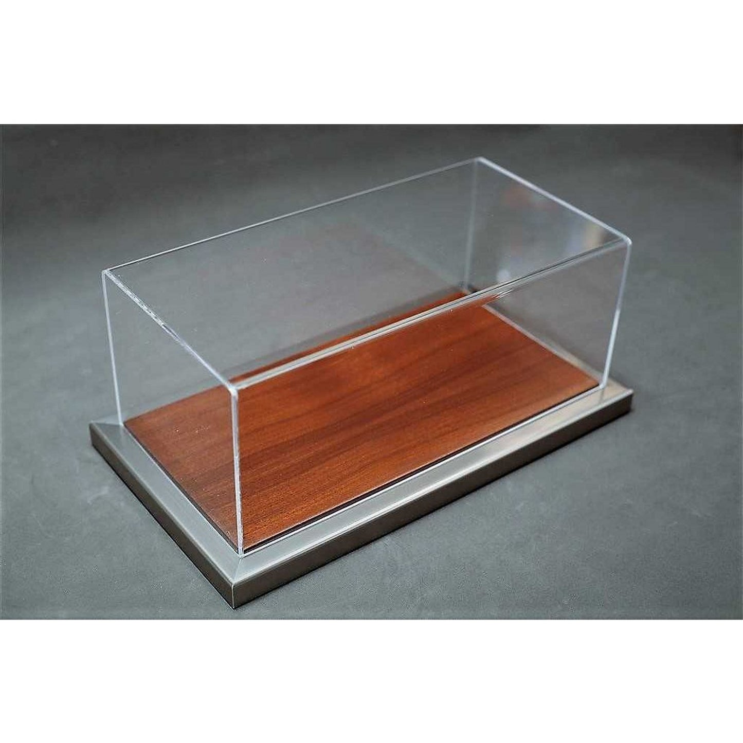 Goodwood Display Case (Metal And Wood Combo Mahogany Base) in Mahogany