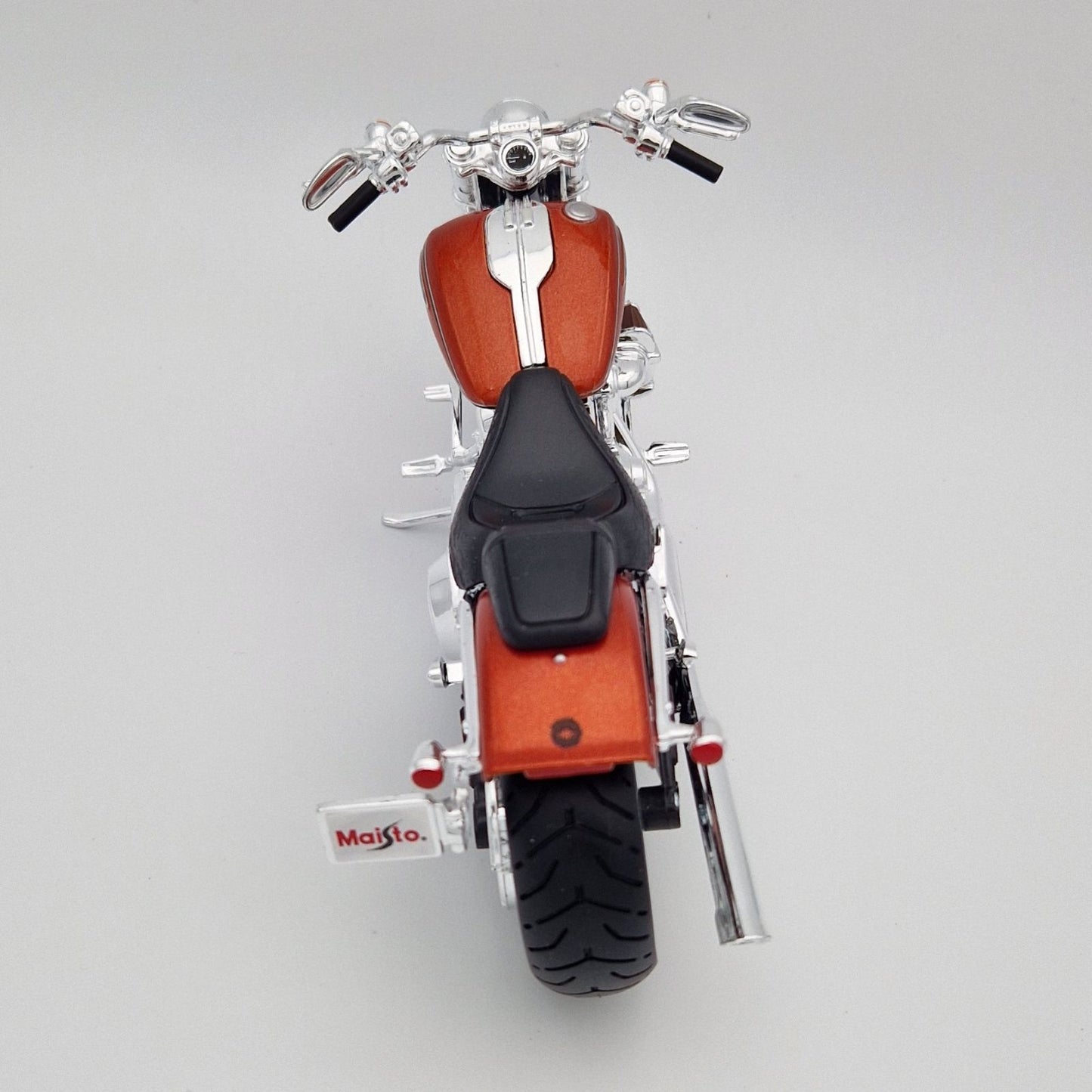 Harley Davidson CVO Breakout (2014) in Copper