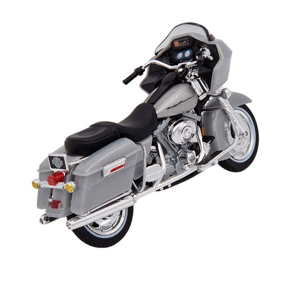 Harley Davidson FLTR Road Glide (2002) in Silver