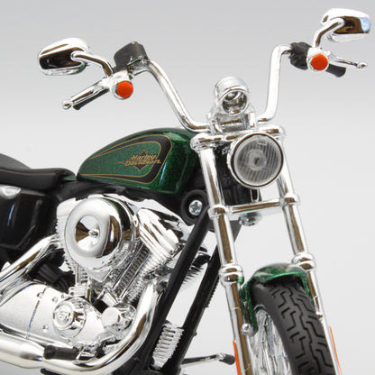 Harley Davidson XL 1200V Seventy Two (2013) in Metallic Green