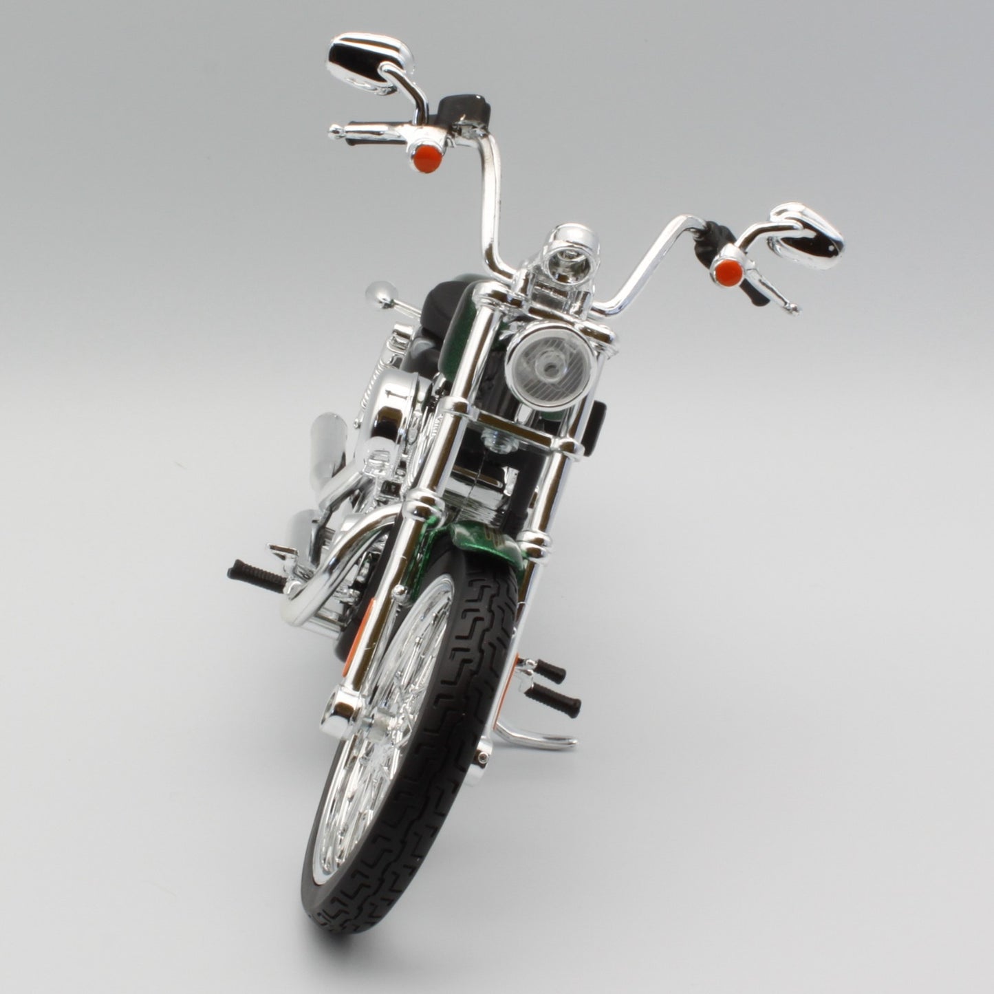 Harley Davidson XL 1200V Seventy Two (2013) in Metallic Green