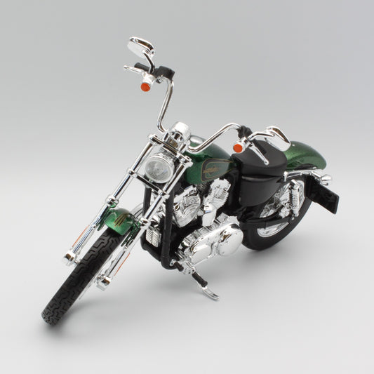 Harley Davidson XL 1200V Seventy Two (2013) in Metallic Green