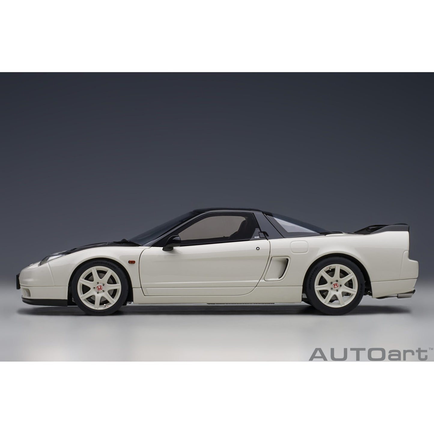 Honda NSX-R (NA2 2019) in Championship White/Black