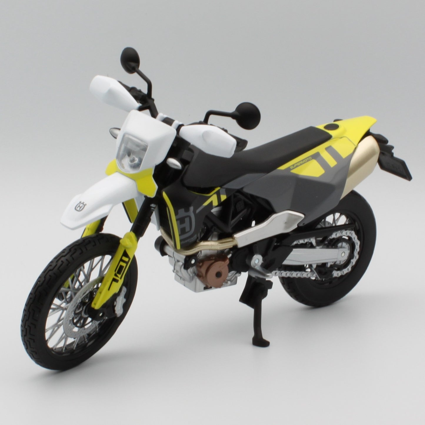 Husqvarna 701 (Supermoto)