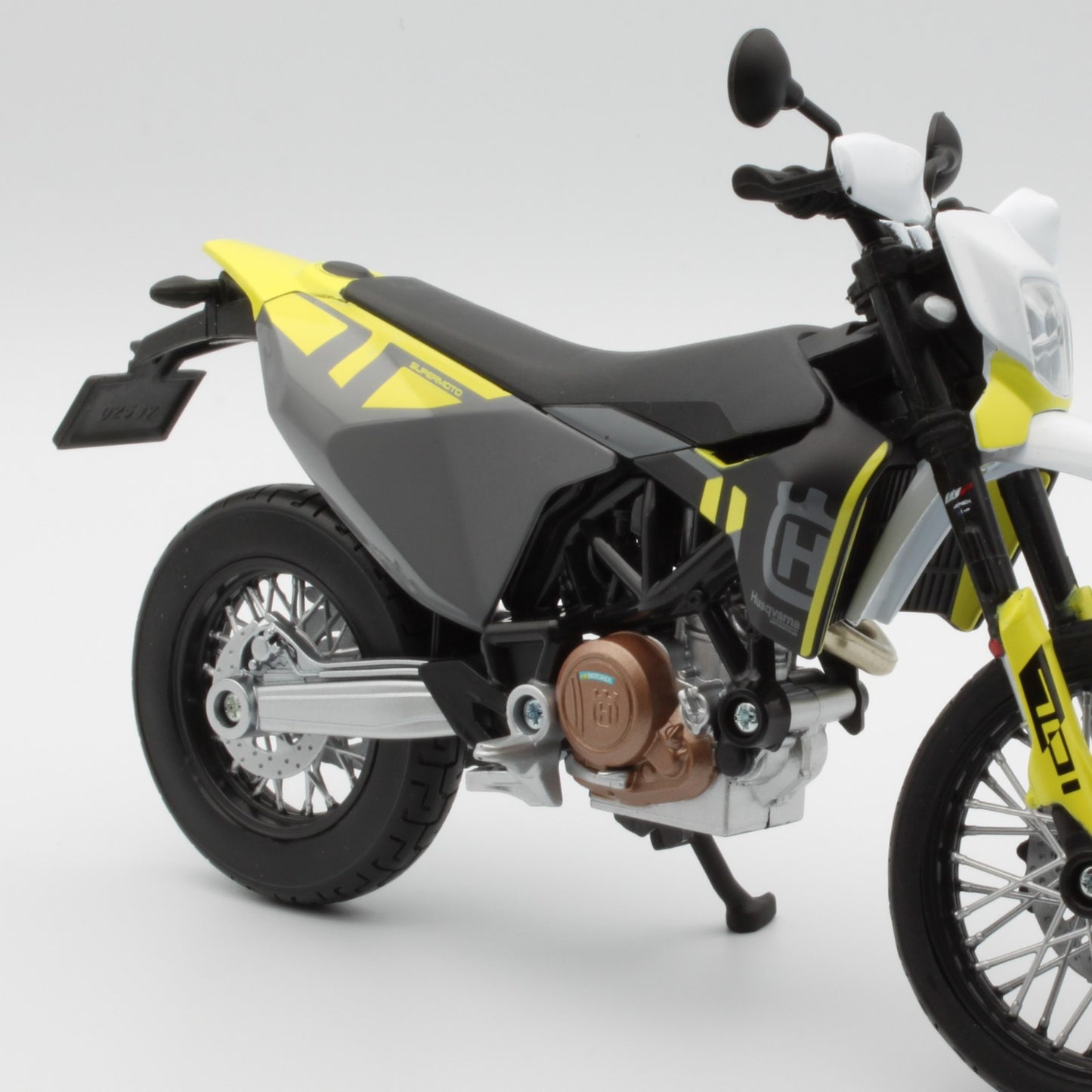 Husqvarna 701 (Supermoto)