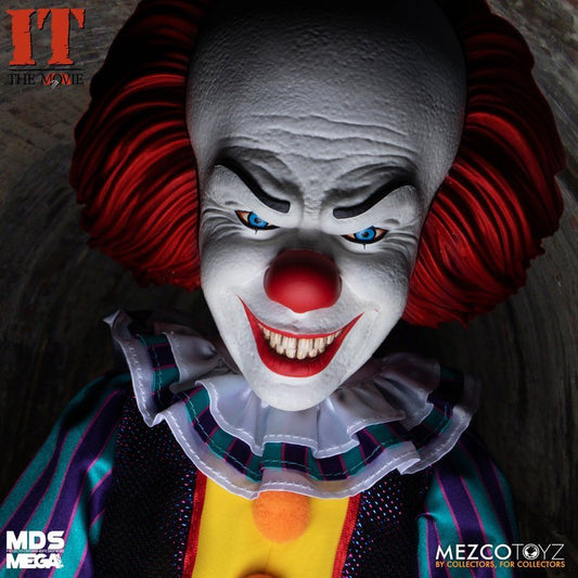 Pennnywise Mega Scale Figure From It (1990)