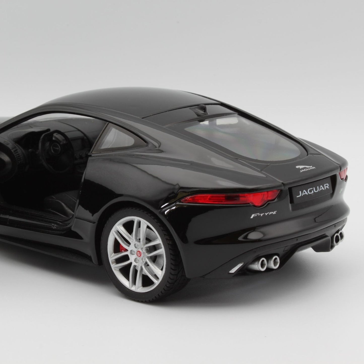 Jaguar F-Type Coupe (2015) in black