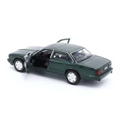 Jaguar XJ6 (Pull Back and Go) in Green