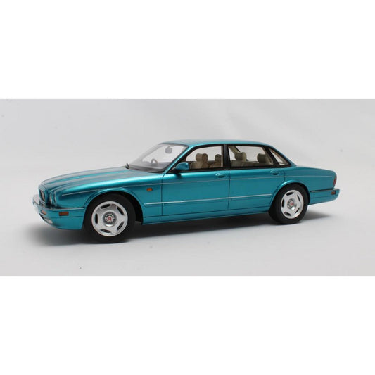 Jaguar XJR X300 (1995) in Turquoise