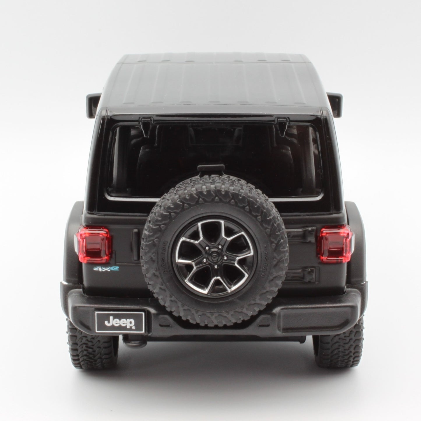 Jeep Wrangler Rubicon (4XE) in matt black