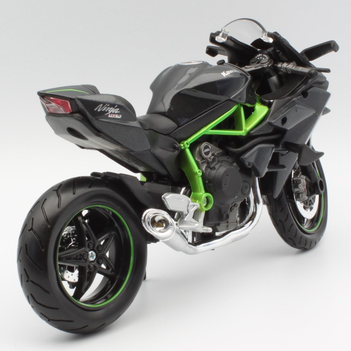 Kawasaki Ninja H2R in Black