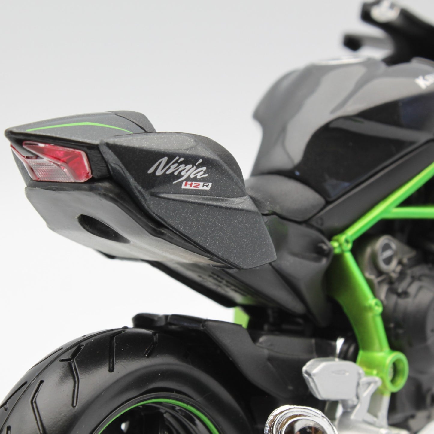 Kawasaki Ninja H2R in Black
